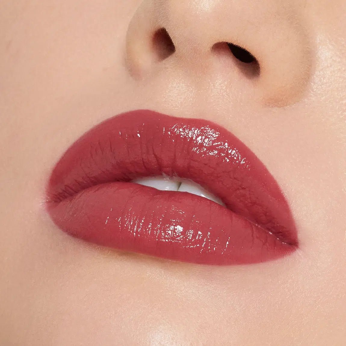 Kylie Lip Gloss Lip Shine Lacquer 341 A Whole Lewk - Scentbar