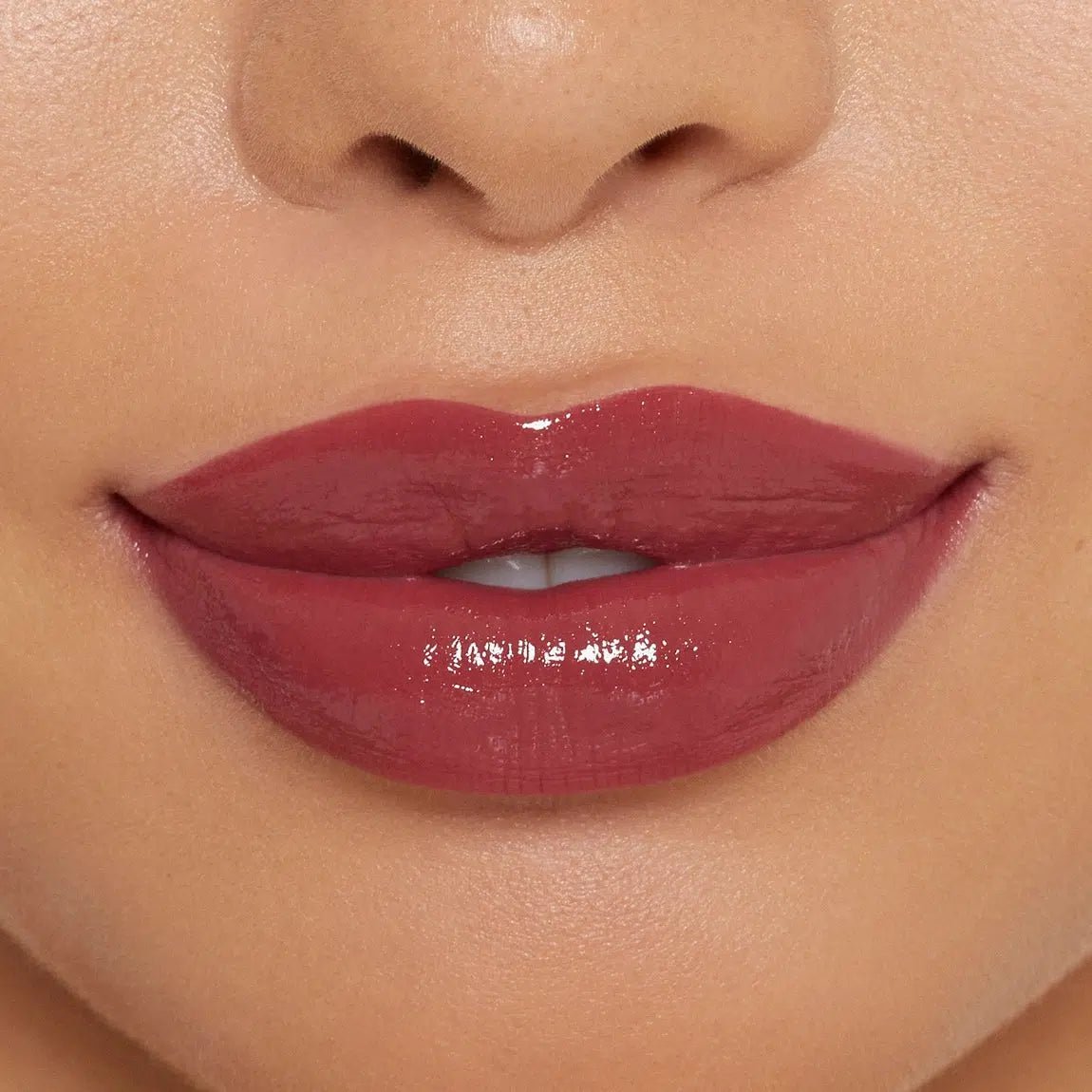 Kylie Lip Gloss Lip Shine Lacquer 341 A Whole Lewk - Scentbar